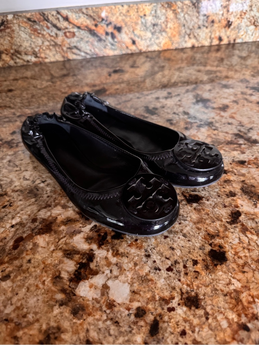 Tory Burch size 6 women’s Reva patent leather flat